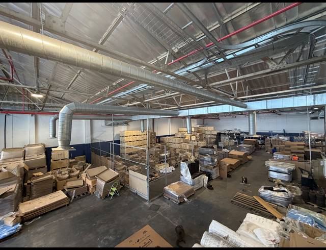 999M² WAREHOUSE TO LET IN BLACKHEATH INDUSTRIAL